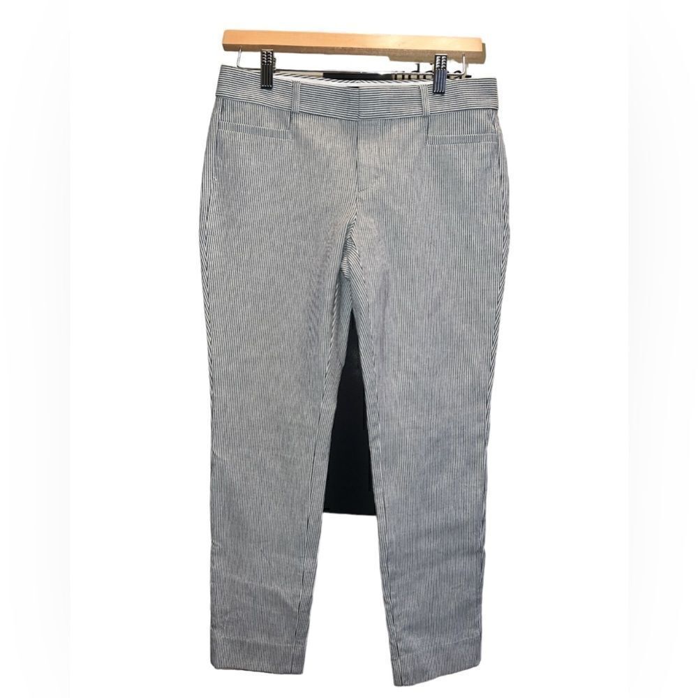 🐘 Banana Republic Grey Striped Pants